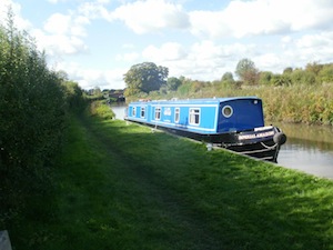 Stopping on a Canal Boat Holiday